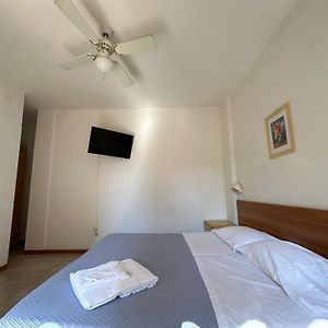 Camera con letto king size